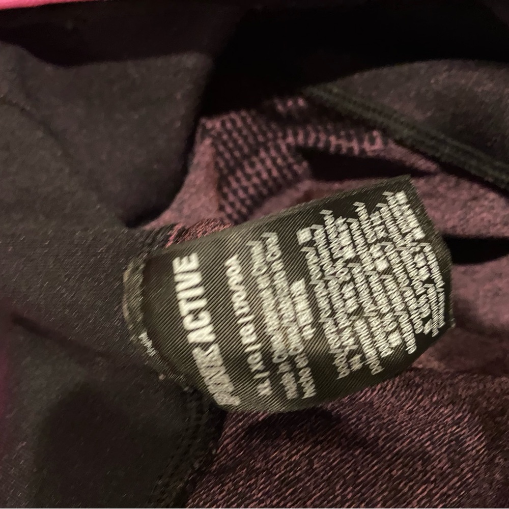 NWT PINK Victoria's Secret Black Leggings/Hot Pink Bra  & Free VS Set L/XL - Picture 4 of 7